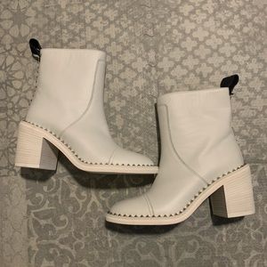 Empress Clous Studded-Trim Leather Booties